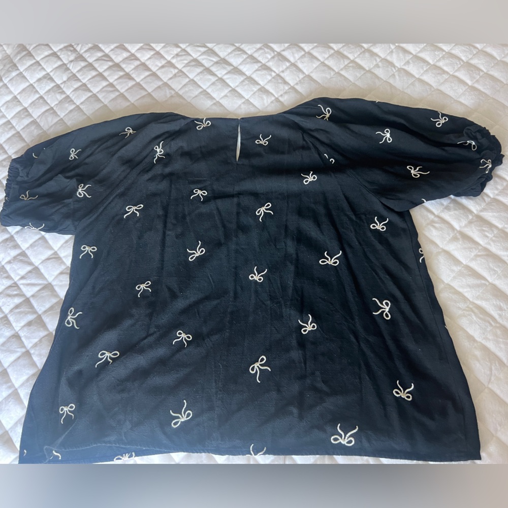 Umgee Black Blouse with Embroidered Bows 1X NWT - Picture 4 of 12